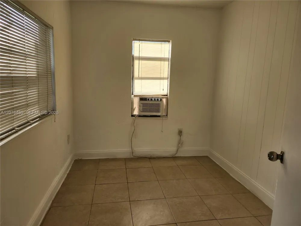2129 NW 44th St #2129 Miami, FL 33142