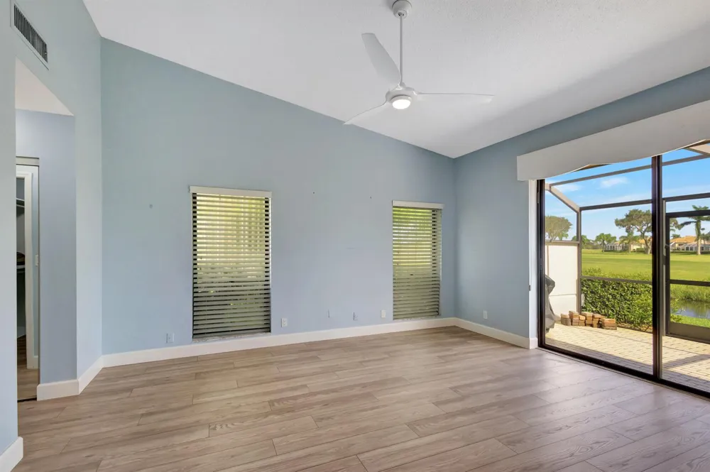 523 Prestwick Circle Palm Beach Gardens, FL 33418