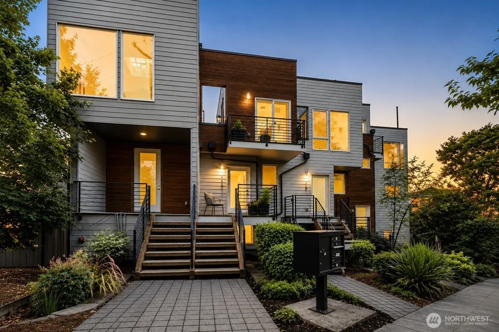 727 Belmont Avenue E Seattle, WA 98102