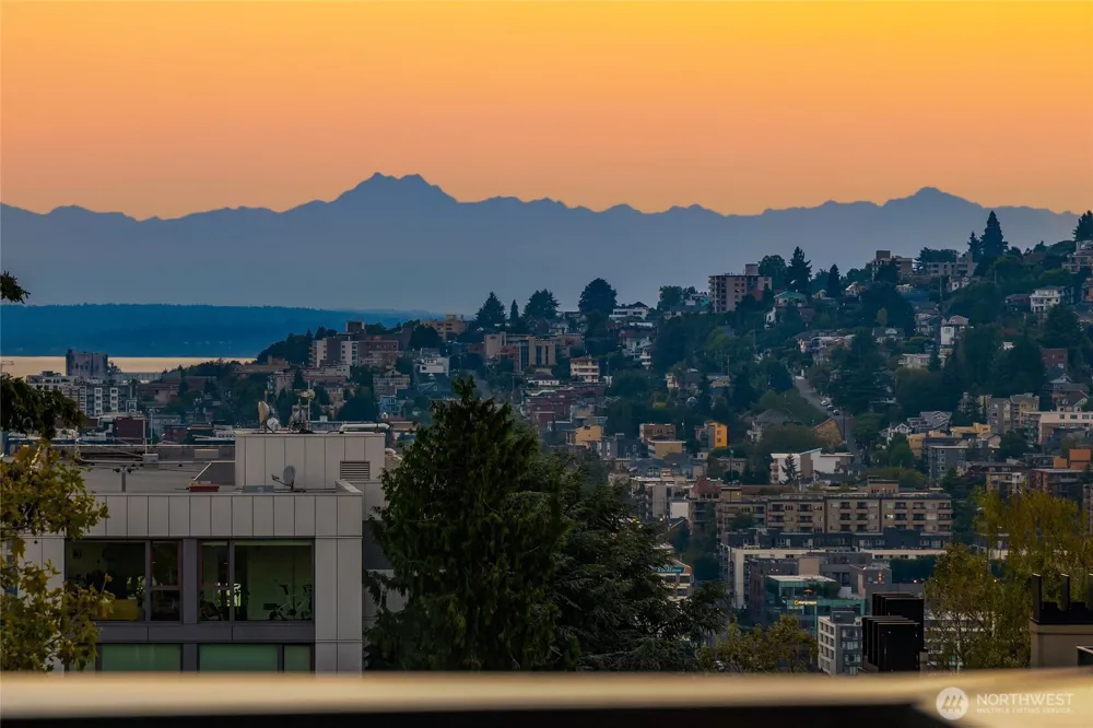 727 Belmont Avenue E Seattle, WA 98102