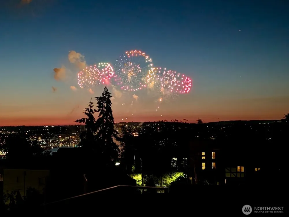 727 Belmont Avenue E Seattle, WA 98102