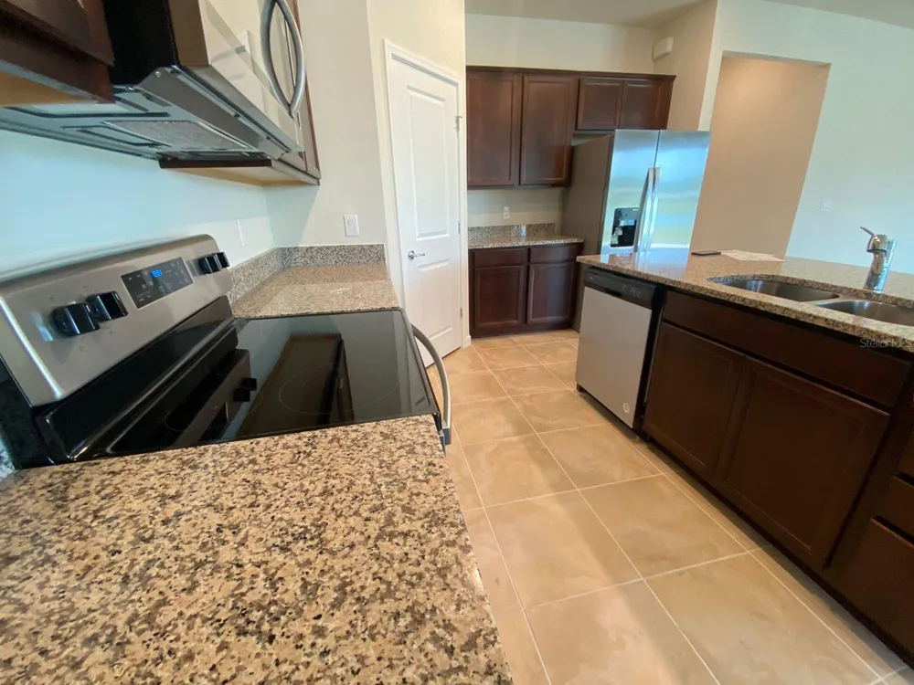 5060 SPARKLING WATER WAY Kissimmee, FL 34746