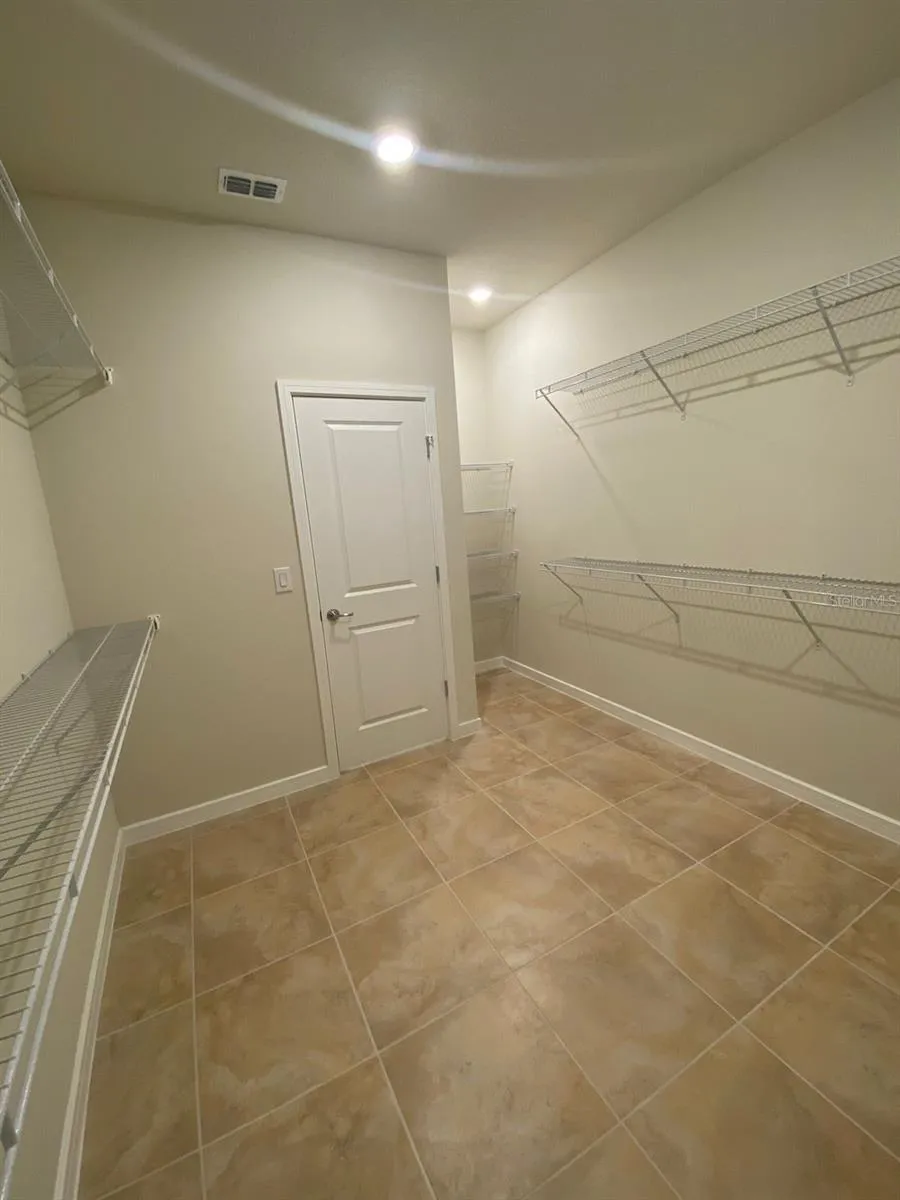 5060 SPARKLING WATER WAY Kissimmee, FL 34746