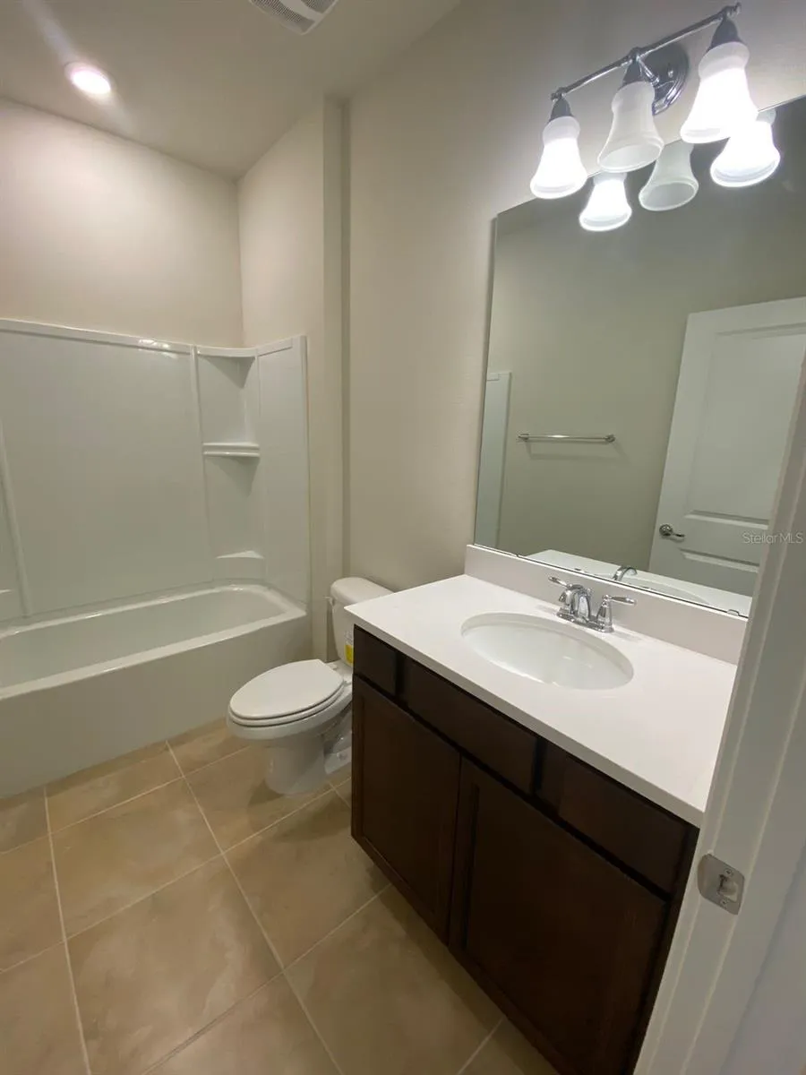 5060 SPARKLING WATER WAY Kissimmee, FL 34746