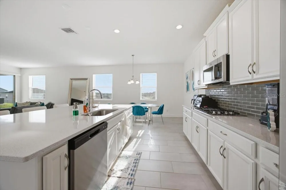 585 STERLING RESERVE WAY Minneola, FL 34715
