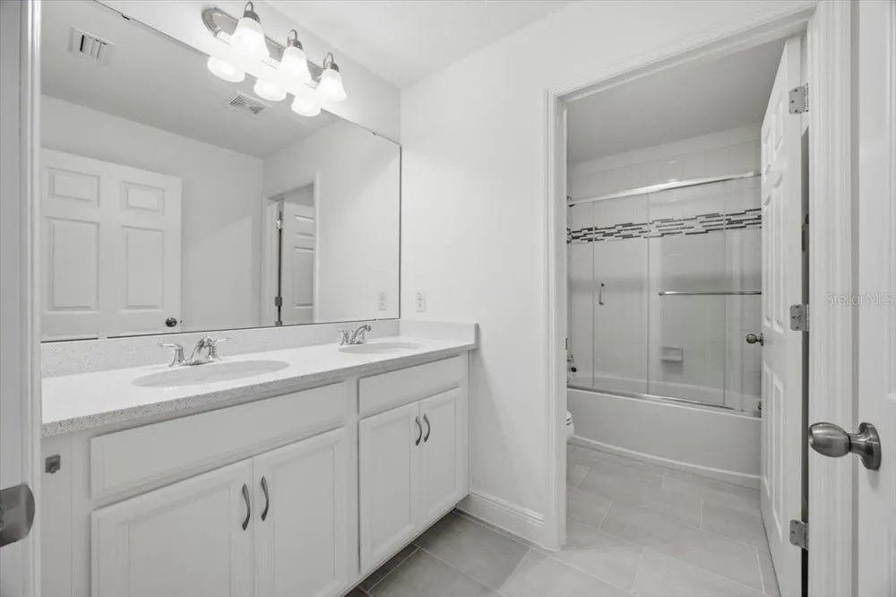 585 STERLING RESERVE WAY Minneola, FL 34715