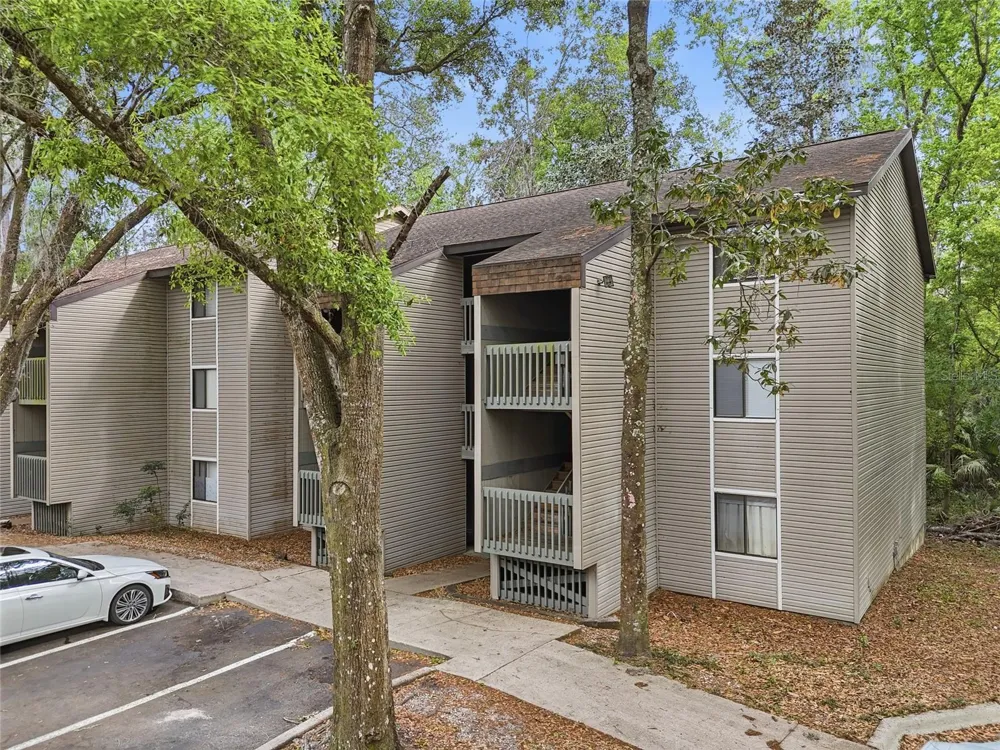 85 SE 16TH AVENUE #F301 Gainesville, FL 32601