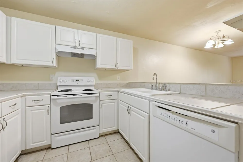 85 SE 16TH AVENUE #F301 Gainesville, FL 32601