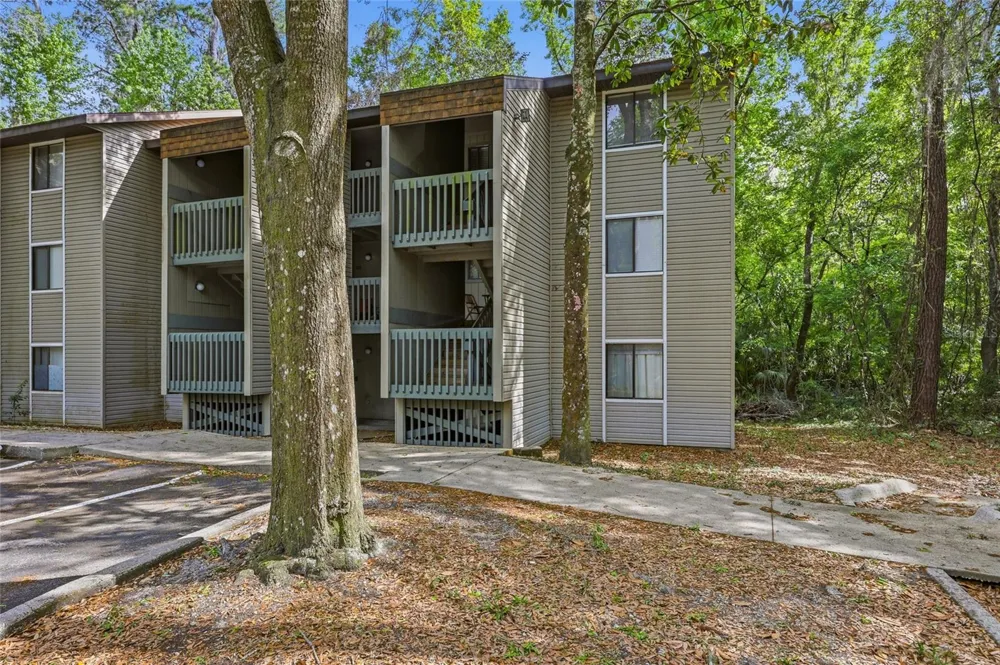 85 SE 16TH AVENUE #F301 Gainesville, FL 32601