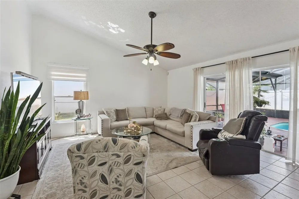 8611 PRIMROSE DRIVE Kissimmee, FL 34747