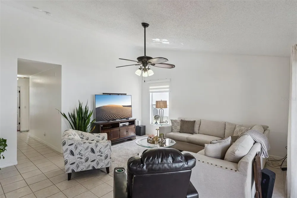 8611 PRIMROSE DRIVE Kissimmee, FL 34747