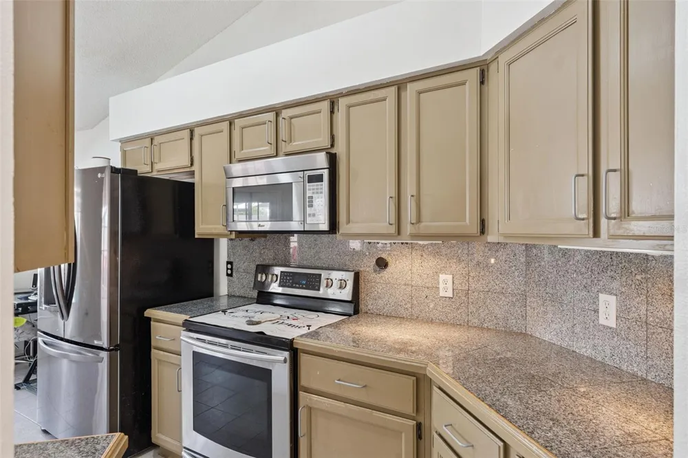 8611 PRIMROSE DRIVE Kissimmee, FL 34747