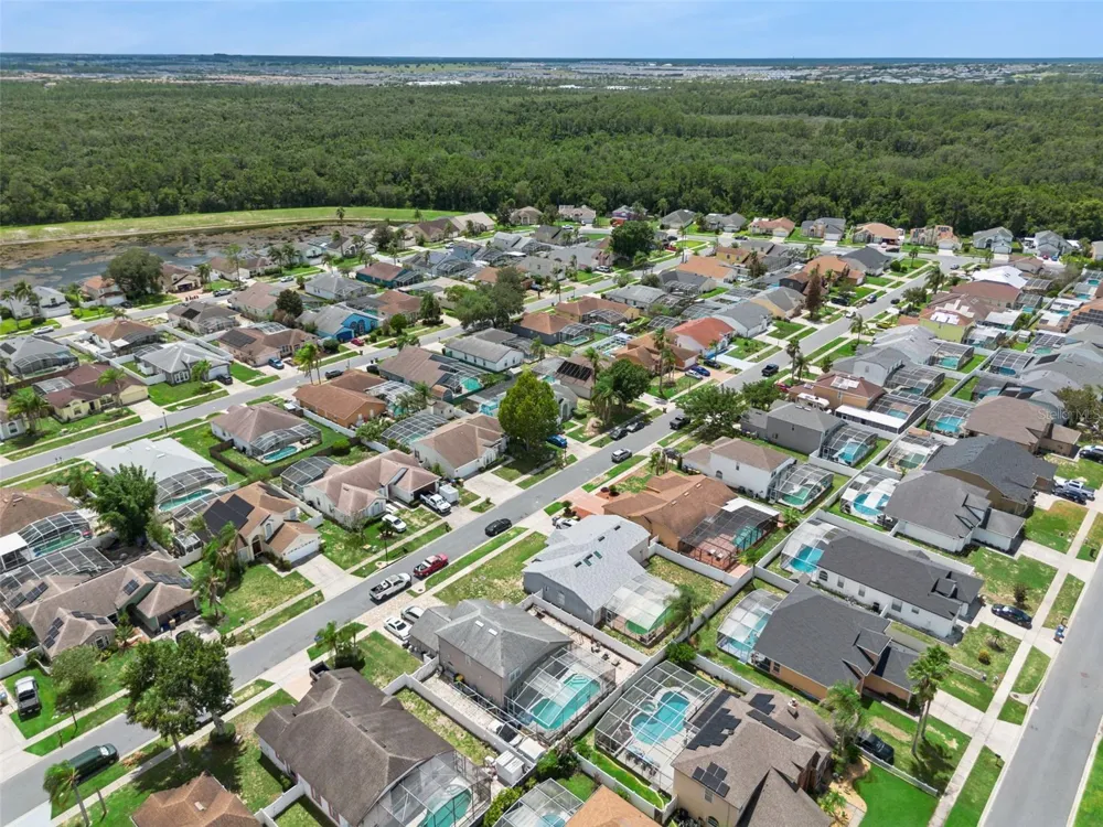 8611 PRIMROSE DRIVE Kissimmee, FL 34747