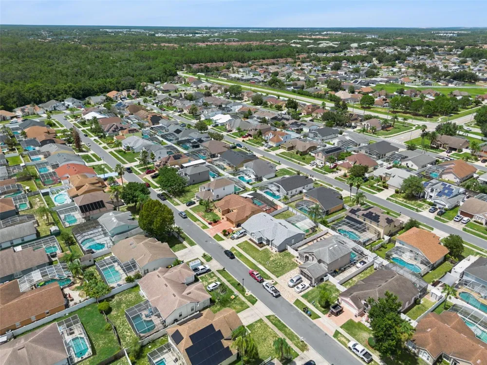 8611 PRIMROSE DRIVE Kissimmee, FL 34747
