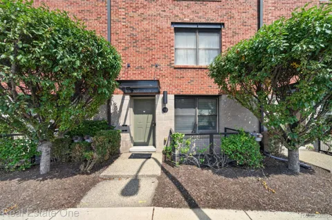 680 W 11 Mile Road