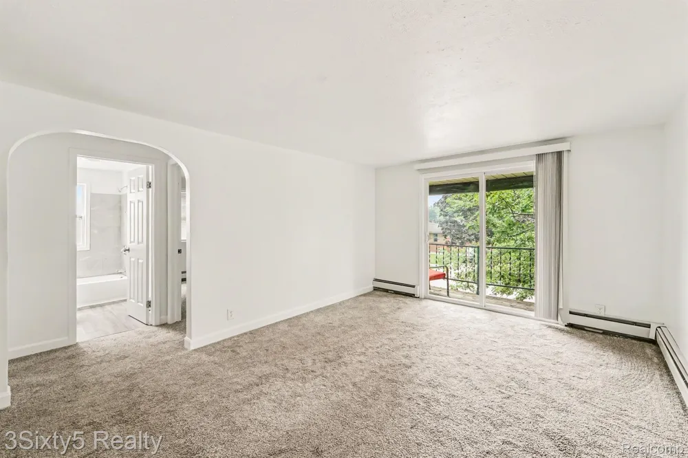 17128 Cicotte Avenue #B Allen Park City, MI 48101