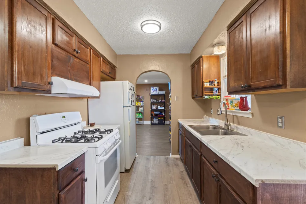 1646 Savage Drive Mesquite, TX 75149