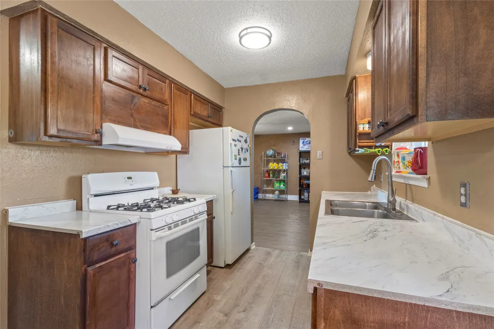 1646 Savage Drive Mesquite, TX 75149