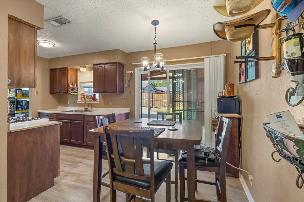 1646 Savage Drive Mesquite, TX 75149