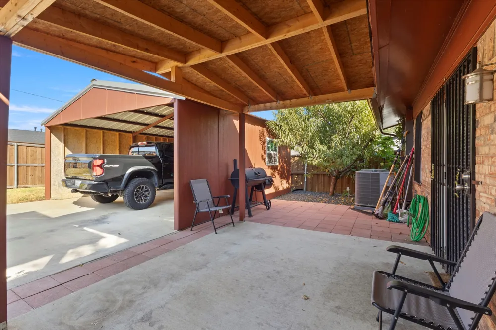 1646 Savage Drive Mesquite, TX 75149