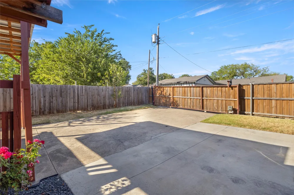 1646 Savage Drive Mesquite, TX 75149