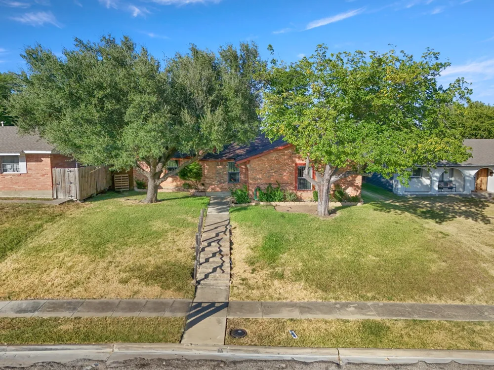 1646 Savage Drive Mesquite, TX 75149