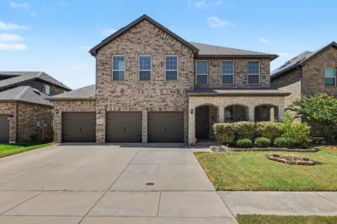 2901 Lakeside Drive