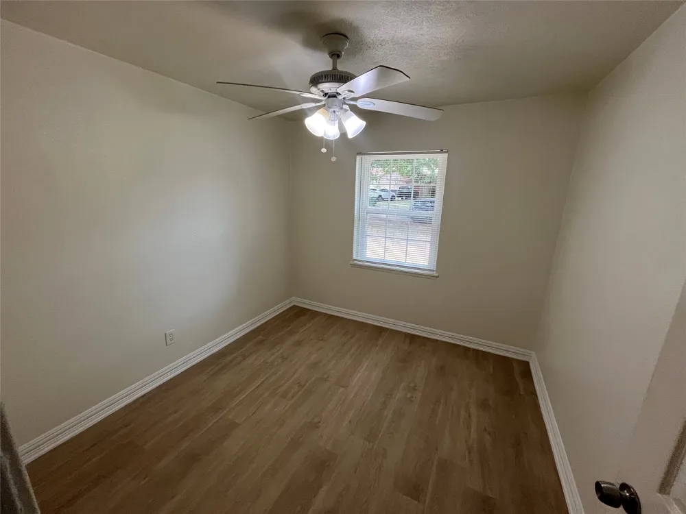 5313 Preston Trail Garland, TX 75043