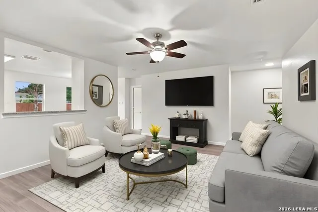 6814 FREEDOM RDG San Antonio, TX 78242