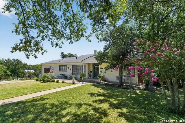 713 Bluebell Rd. Kerrville, TX 78028