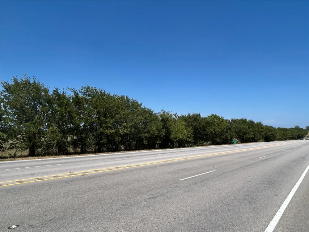 E Sh 21 Paige, TX 78659