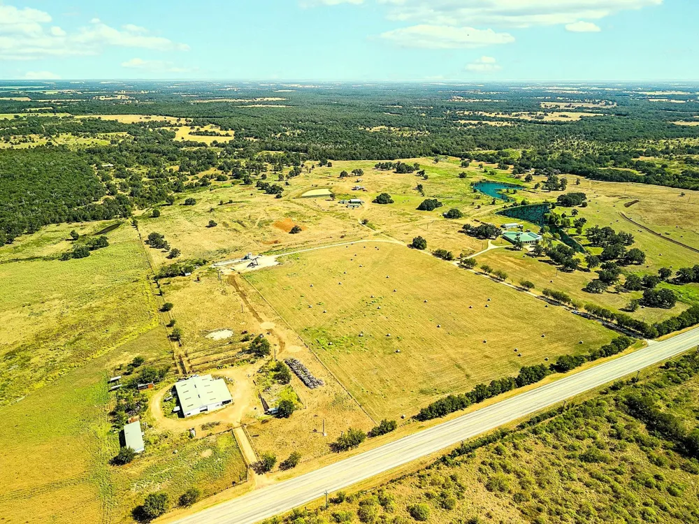 E Sh 21 Paige, TX 78659