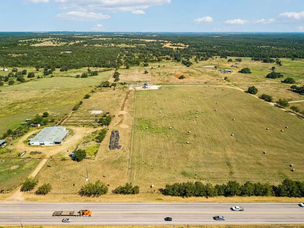 E Sh 21 Paige, TX 78659