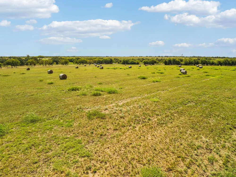 E Sh 21 Paige, TX 78659