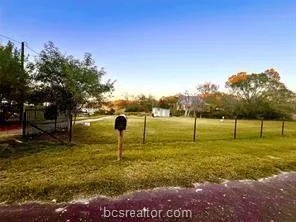 274 Lcr 911 Jewett, TX 75846