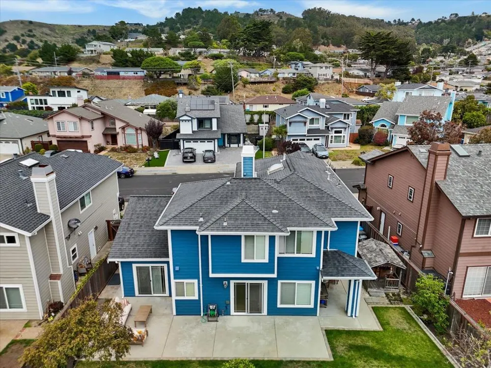 240 Marvilla Circle Pacifica, CA 94044