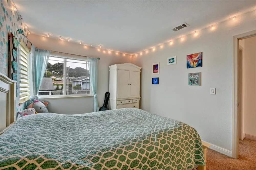 240 Marvilla Circle Pacifica, CA 94044