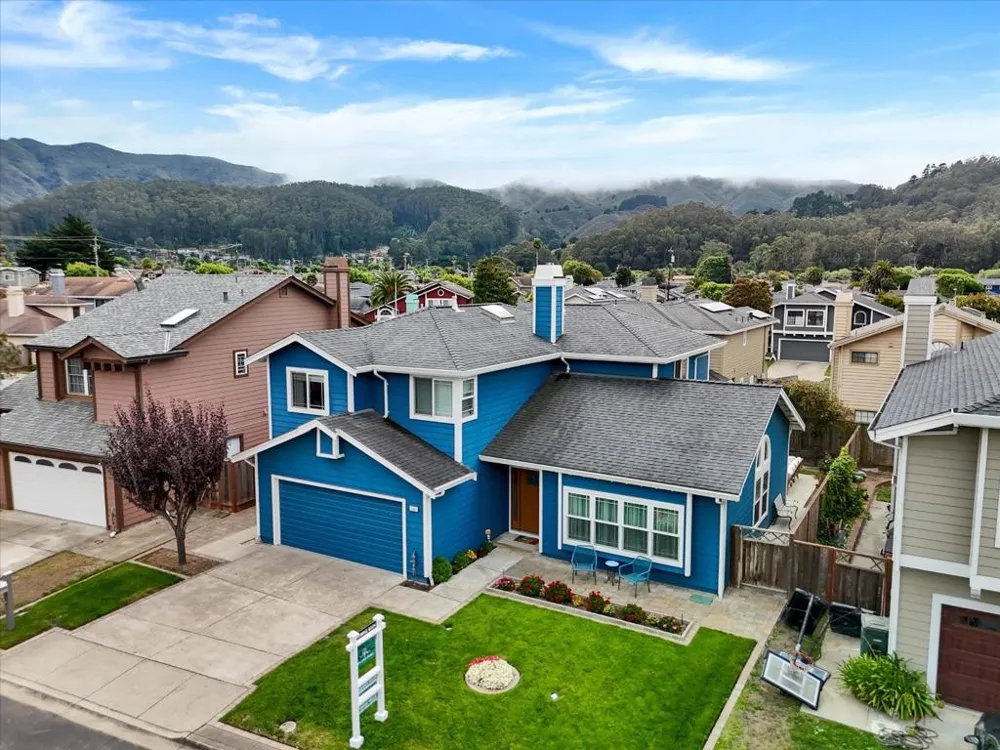 240 Marvilla Circle Pacifica, CA 94044
