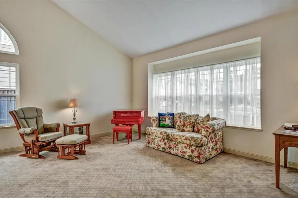 240 Marvilla Circle Pacifica, CA 94044