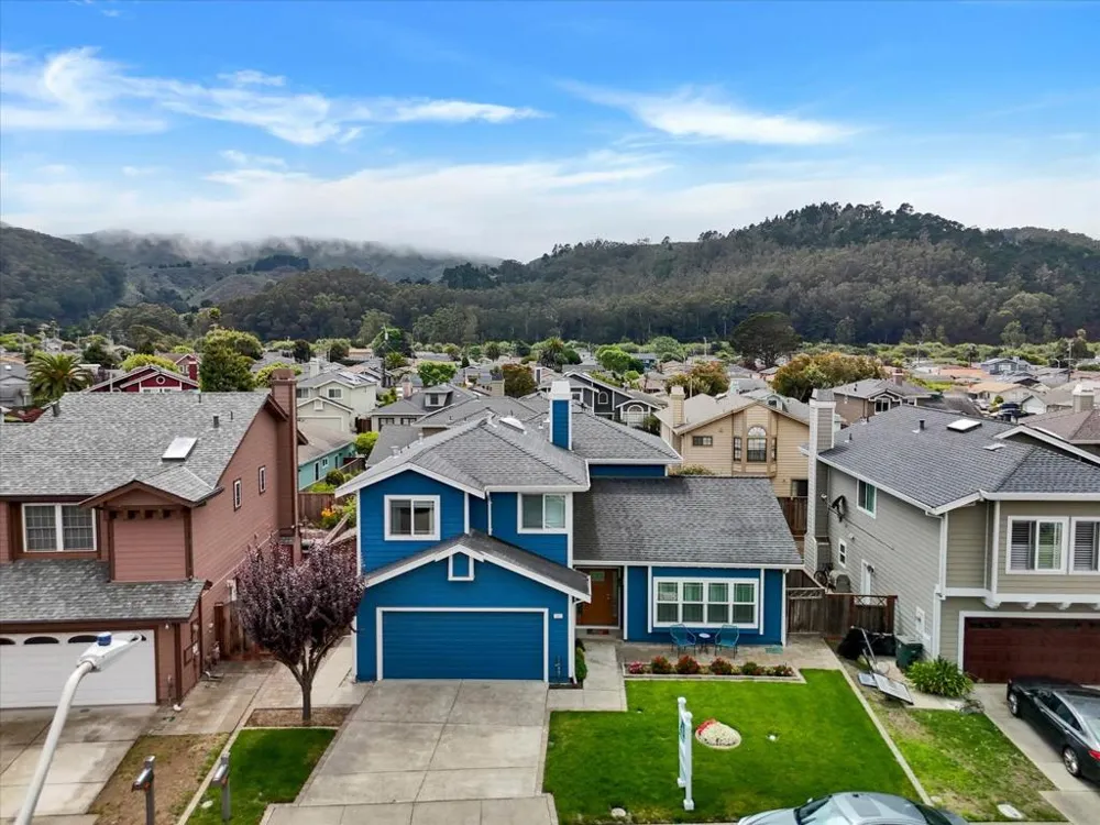 240 Marvilla Circle Pacifica, CA 94044
