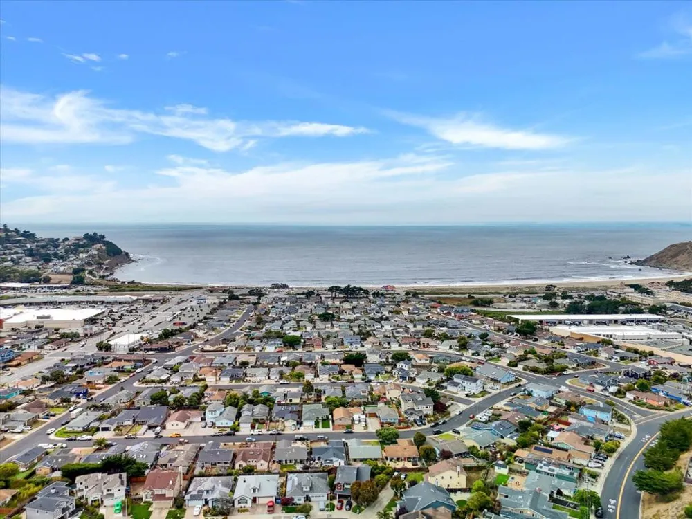 240 Marvilla Circle Pacifica, CA 94044