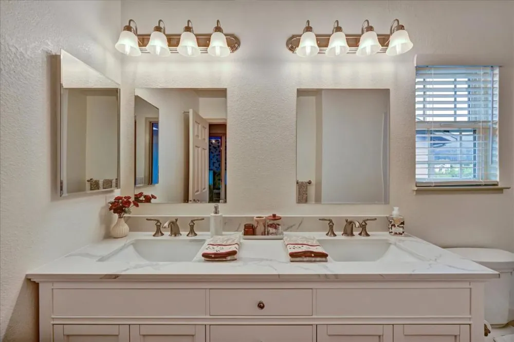 240 Marvilla Circle Pacifica, CA 94044