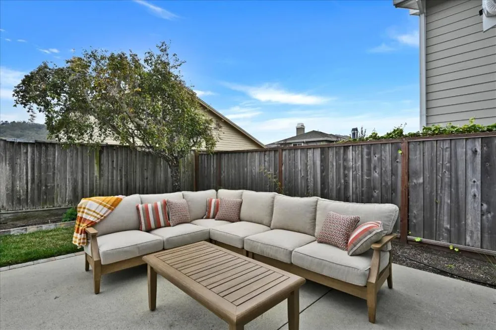 240 Marvilla Circle Pacifica, CA 94044