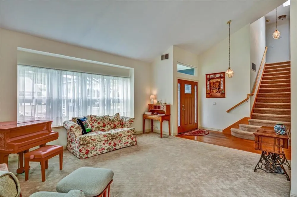 240 Marvilla Circle Pacifica, CA 94044