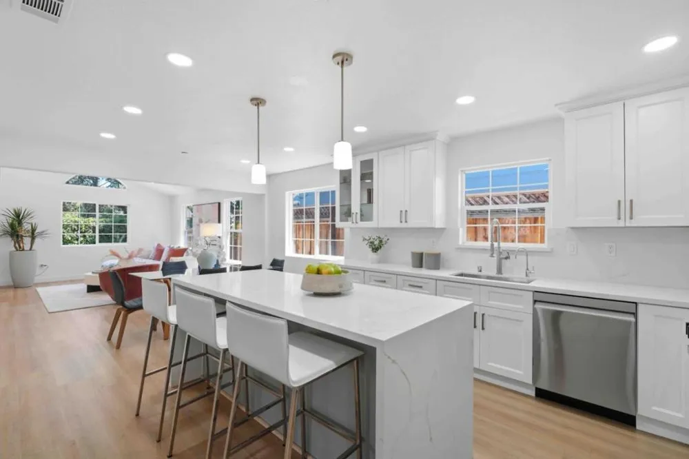 537 7th Avenue Menlo Park, CA 94025