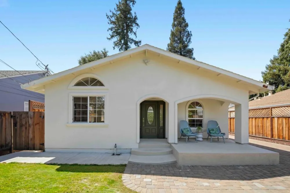 537 7th Avenue Menlo Park, CA 94025