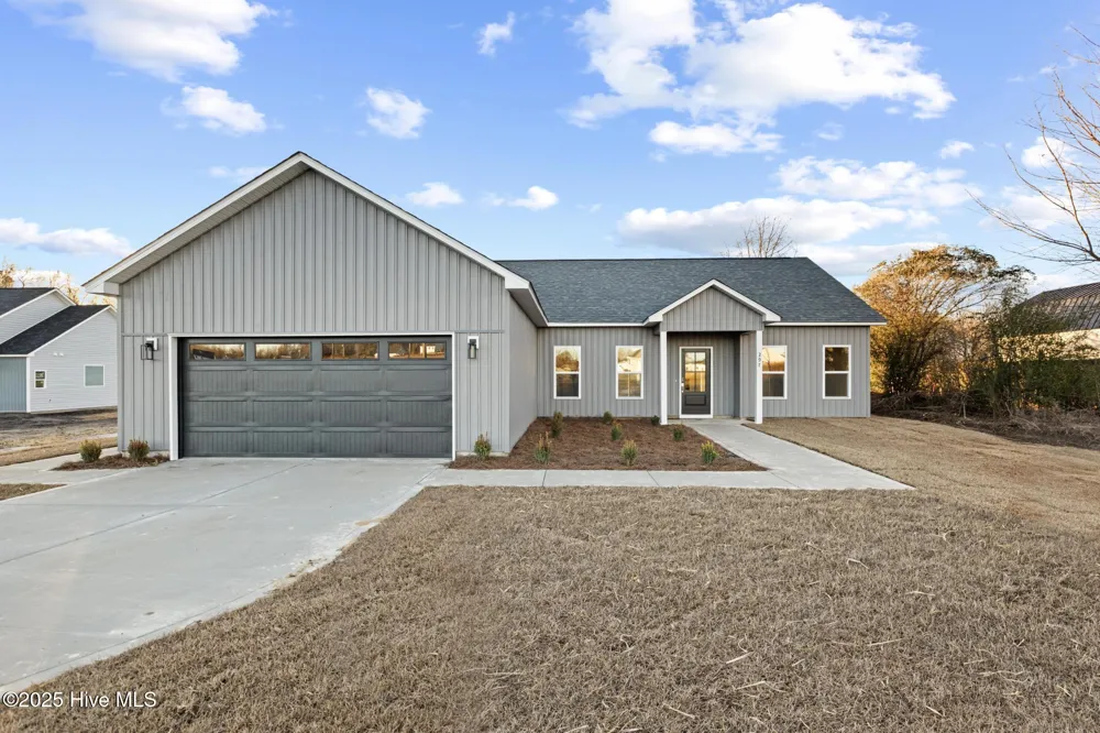 409 Wade Drive Richlands, NC 28574