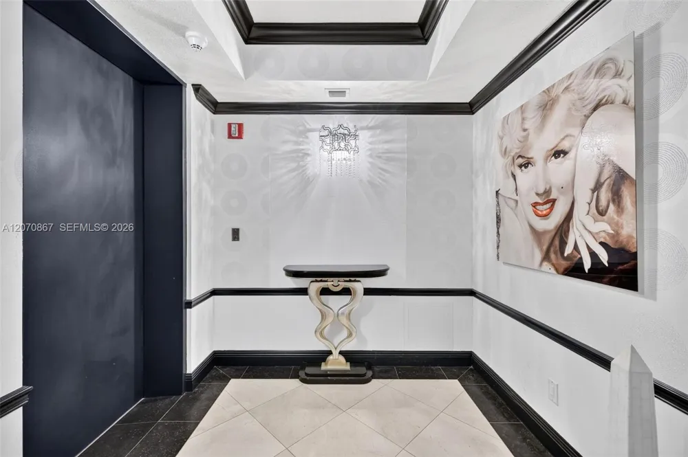 21050 Point Pl #403 Aventura, FL 33180