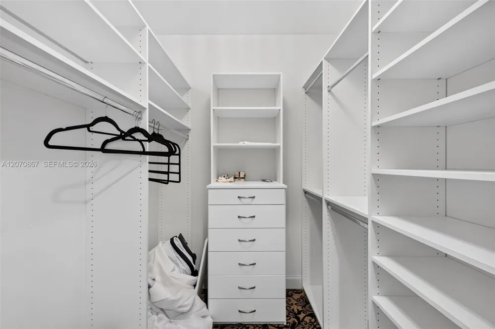 21050 Point Pl #403 Aventura, FL 33180