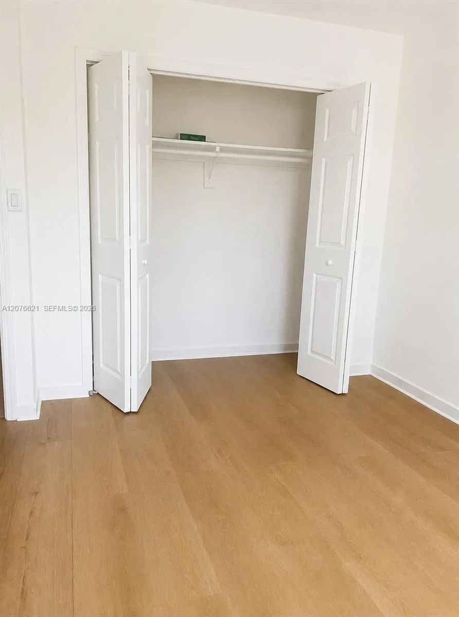 666 W 81st St #103 Hialeah, FL 33014